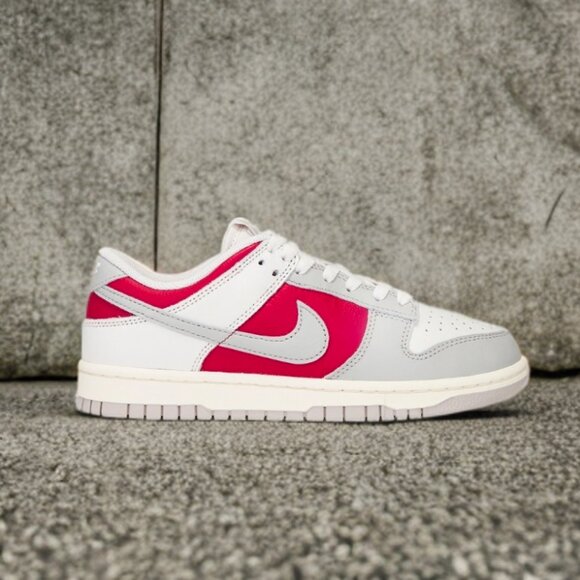 Nike Dunk Low Retro - Picture 2 of 5